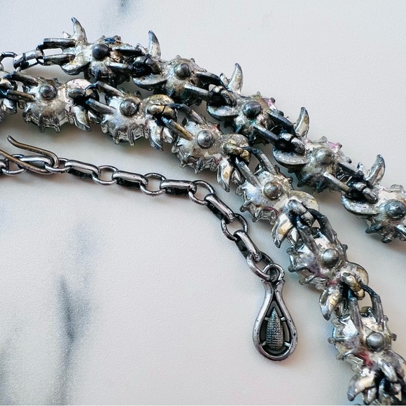 Vintage 1960s Blue Aurora Borealis Crystal Choker - Fits 13" to 16" - Picture 5 of 7